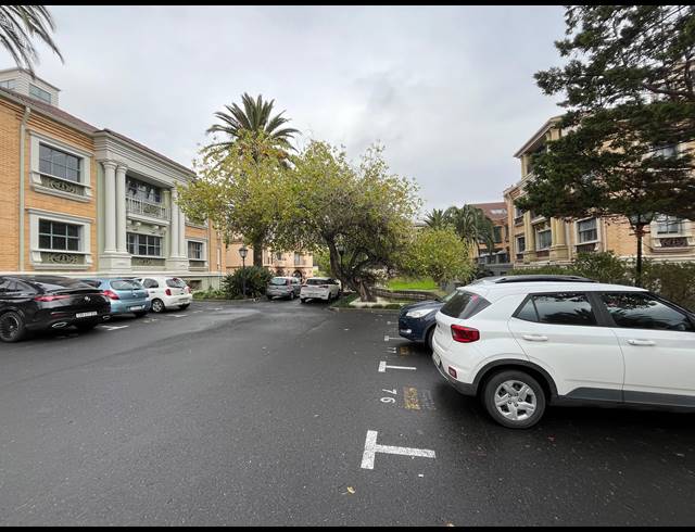 454M² BUSINESS TO LET IN CENTURY CITY